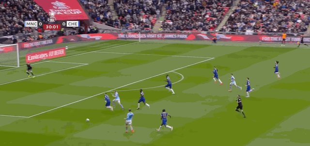 1713646514468082328.gif 德布劳内单刀.gif